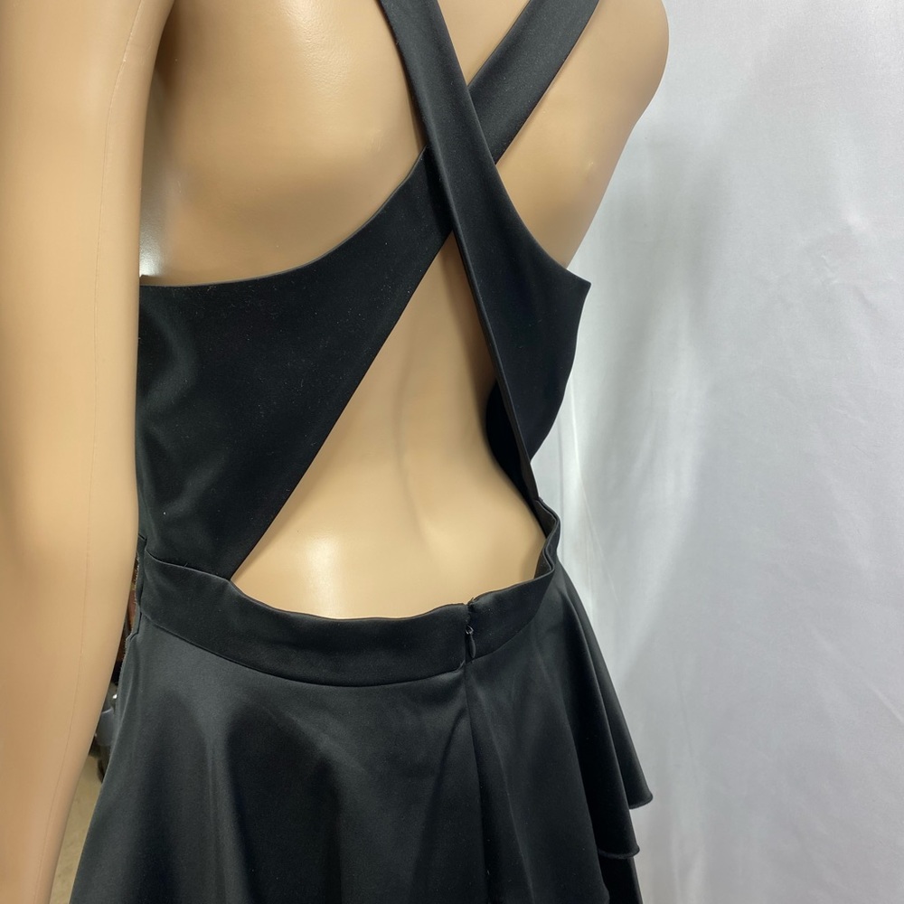 Slate & Willow Open Back Lbd Lined Mini Dress 10 - image 3